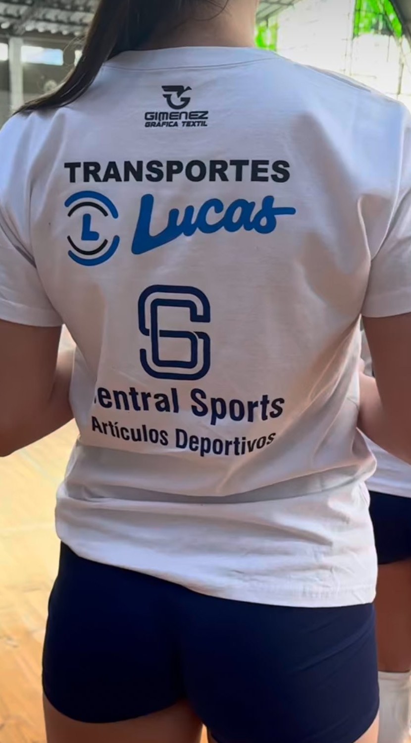 Remera oficial del equipo TIFAZ con logo de Transportes Lucas estampado